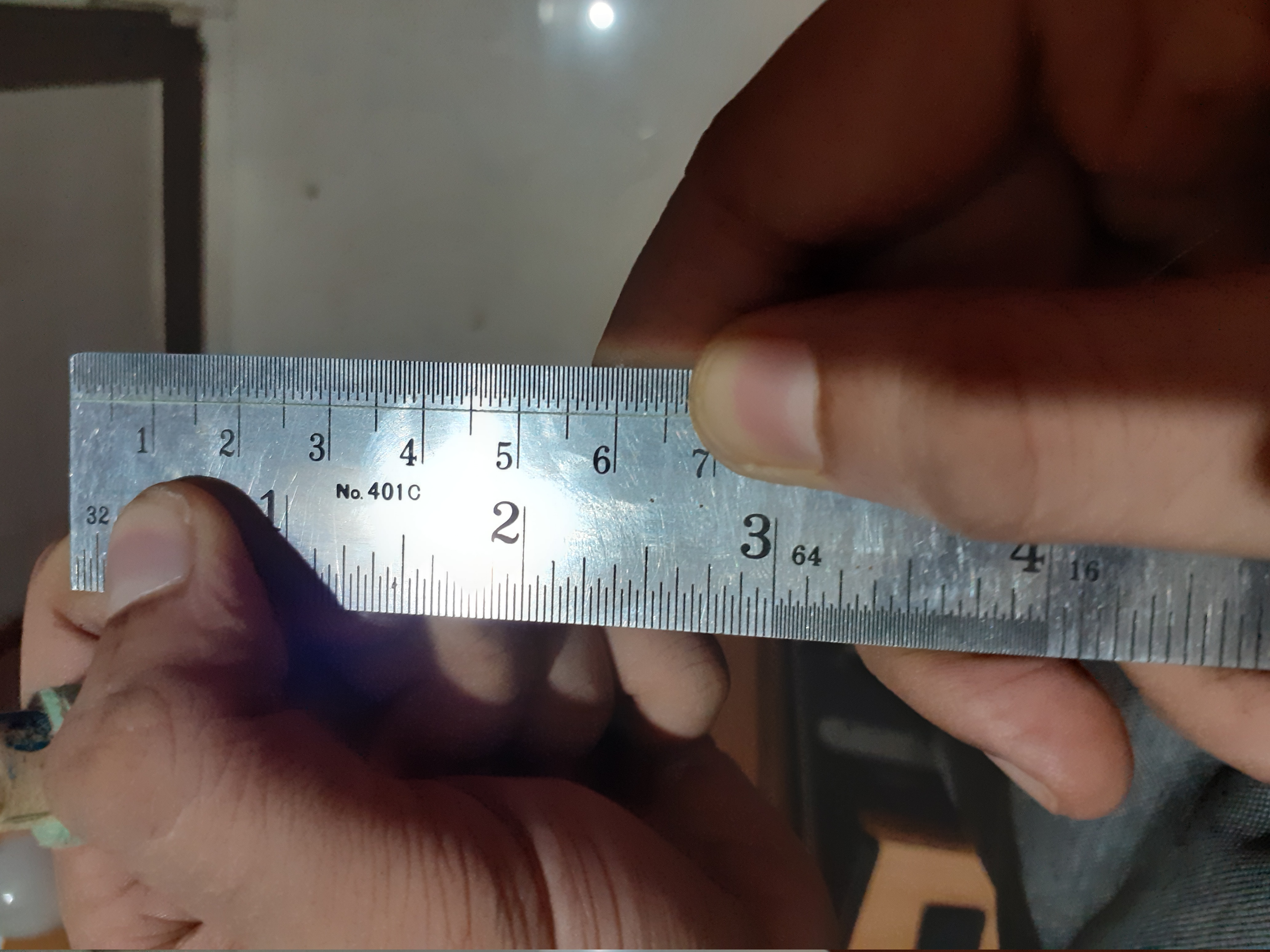 Measuring circumference of smaller radius[[fig:CircumMeasure-1]]{#fig:CircumMeasure-1 label="fig:CircumMeasure-1"}